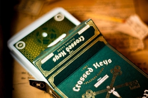 Ellusionist Crossed Keys